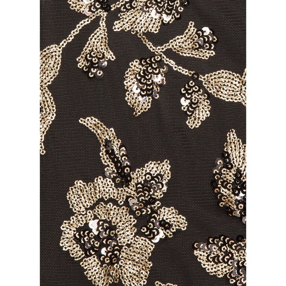 Dress - Picture 4 of 5